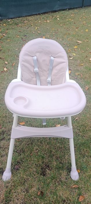 Fotelik do karmienia dziecka używany stan bardzo dobry
