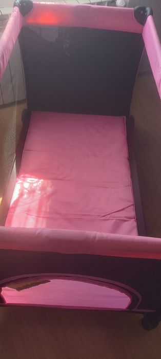 Łóżeczko turystyczne