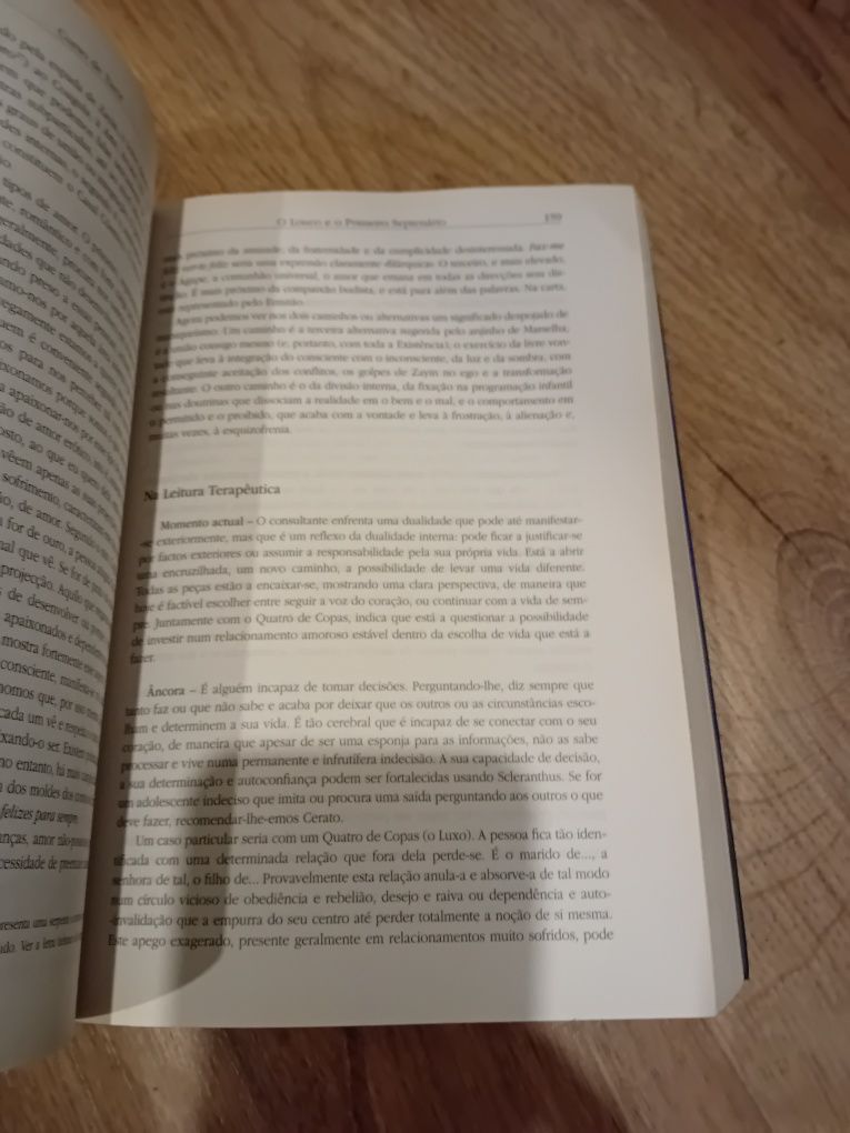 Curso prático de Tarot e o seu uso terapêutico - Vera Pramad