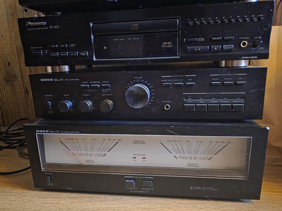 Zestaw muzyczny UHER