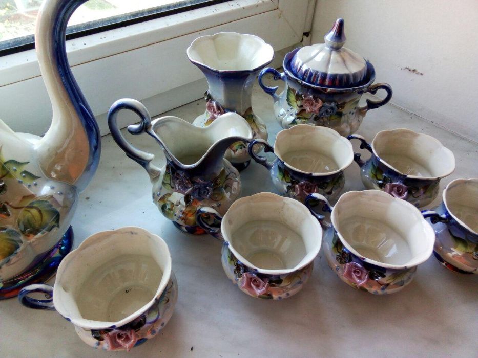 кофейный чайный сервиз, перламутровый с лепкой.