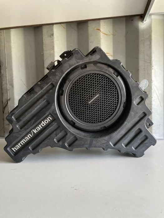 SUBWOOFER Harman Kardon JEEP GRAND CHEROKEE WK2