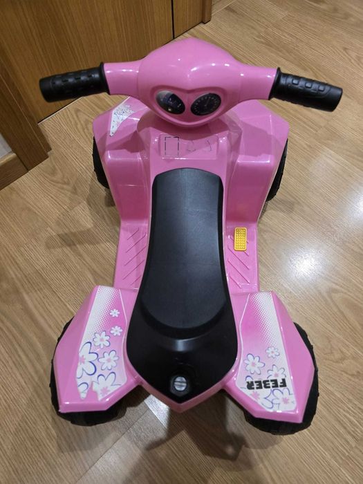 Mota cor de rosa elétrica