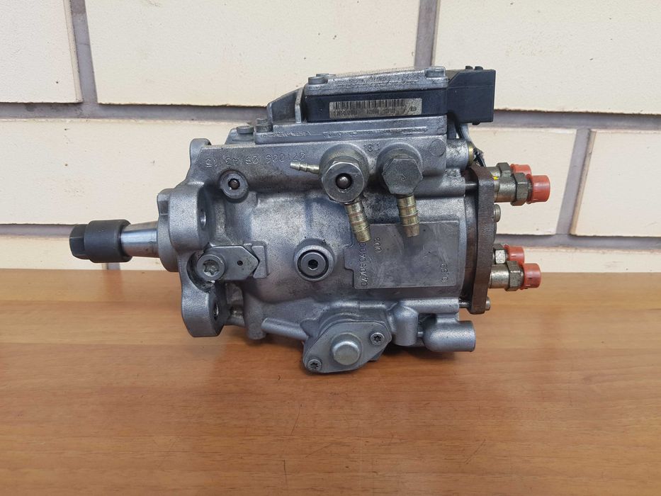 Паливний насос (ТНВД) BMW 3 Series E46 - 2.0d  (ПЕРЕВІРЕНИЙ)