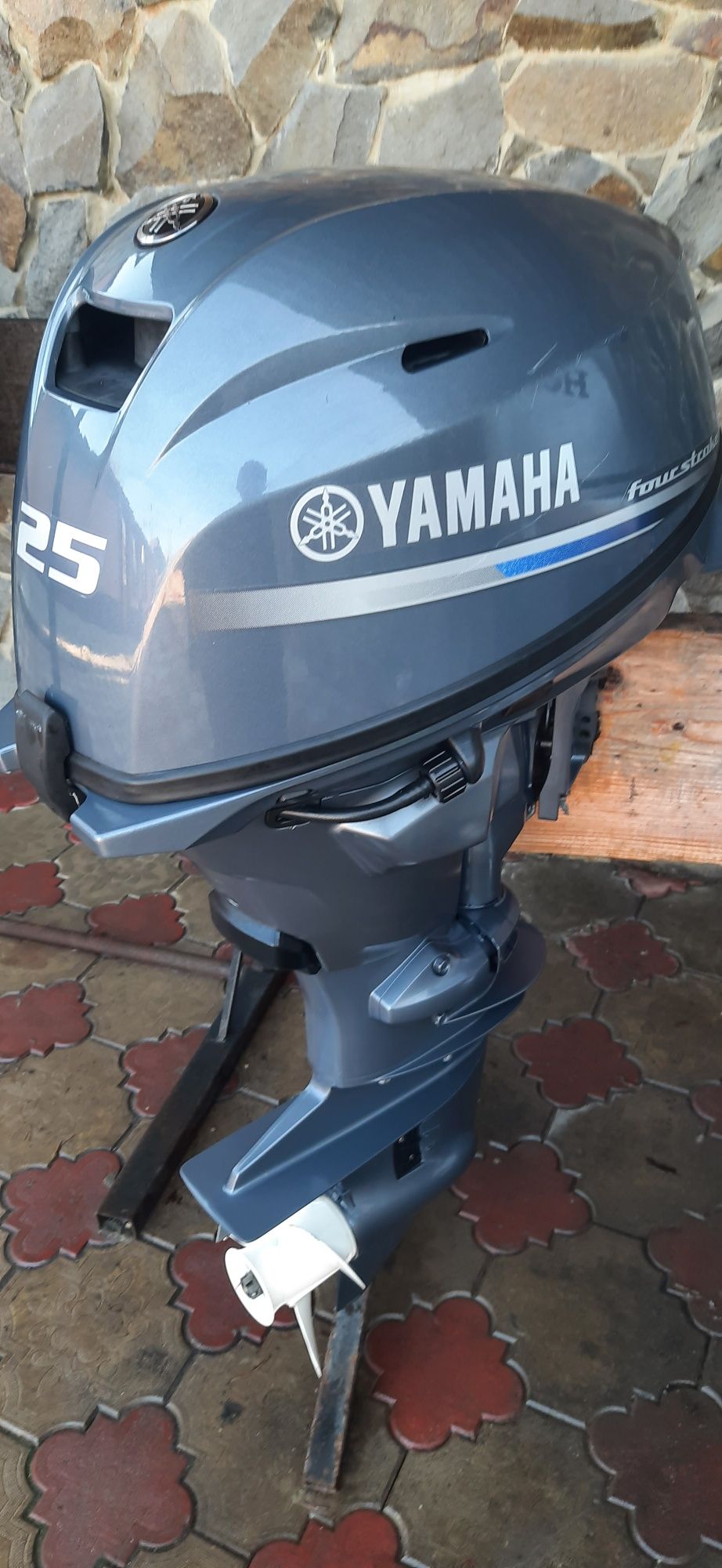 Лодочный мотор yamaha 25 efi