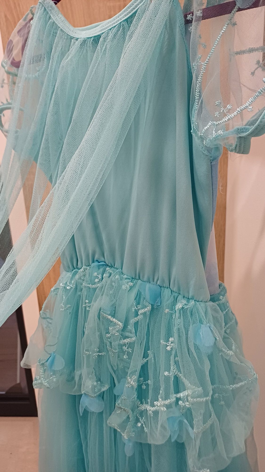 Sukienka przebranie ELSA Frozen z trenem 110-120