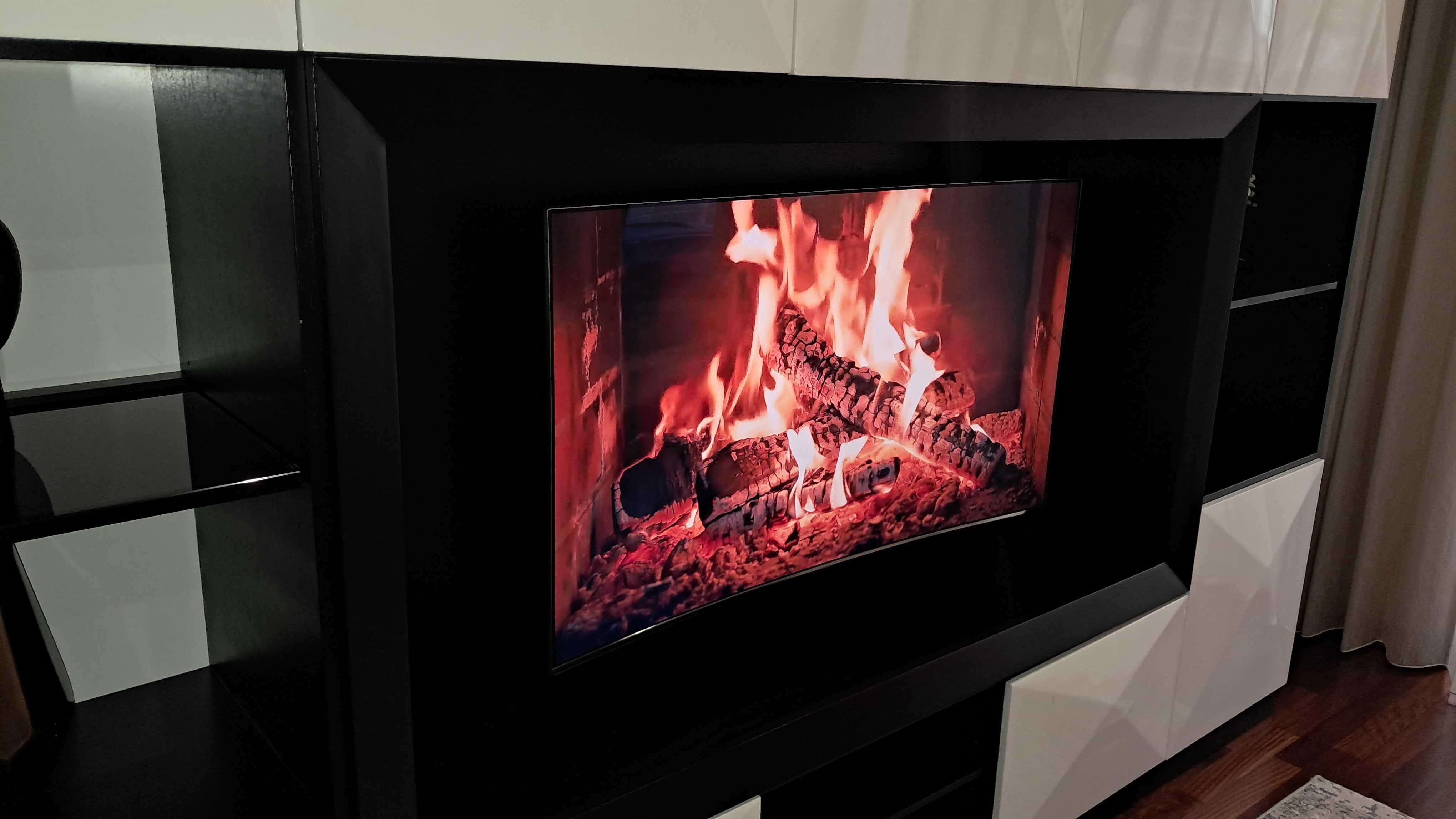 Movel TV em MDF Lacado a Branco e Preto