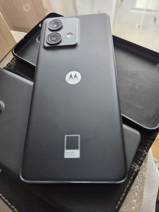 Edge 40 neo 12/256 GB