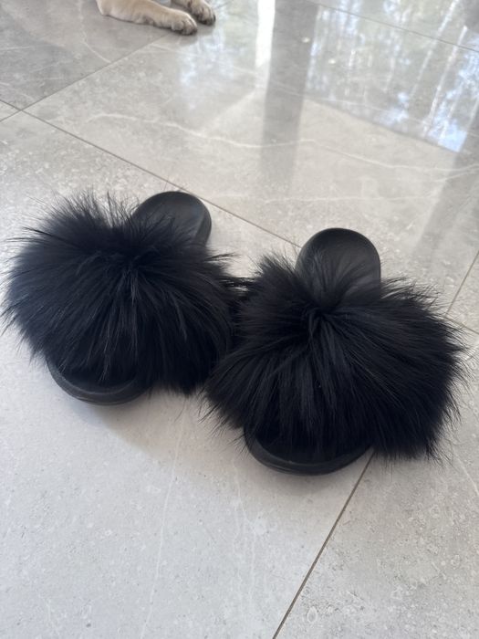 Klapki z jenotem futro naturalne czarne piękne 37-38
