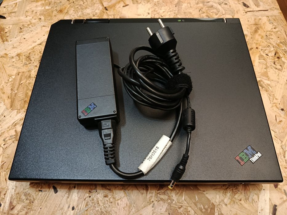 Portátil IBM Thinkpad A31 (2002) como NOVO