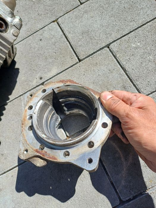 Роздатка фольцваген Т5