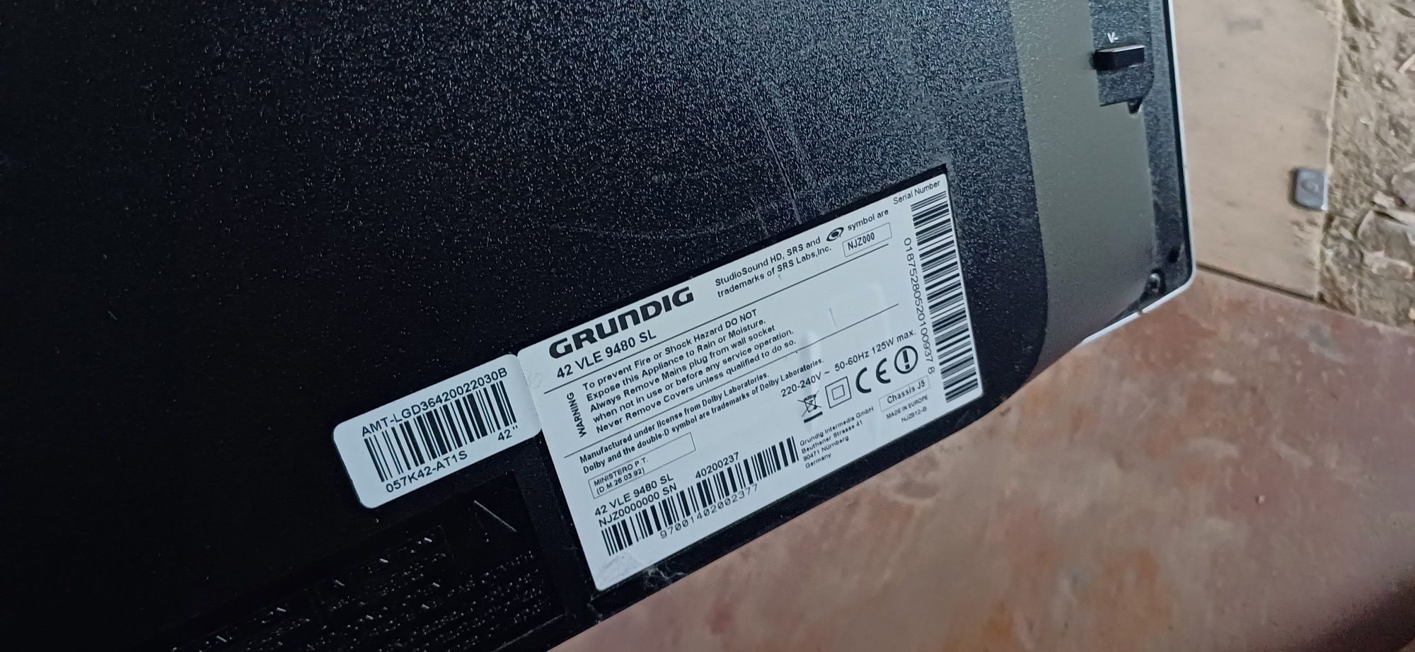 grundig 42 vle 9480, samsung ue32j4000