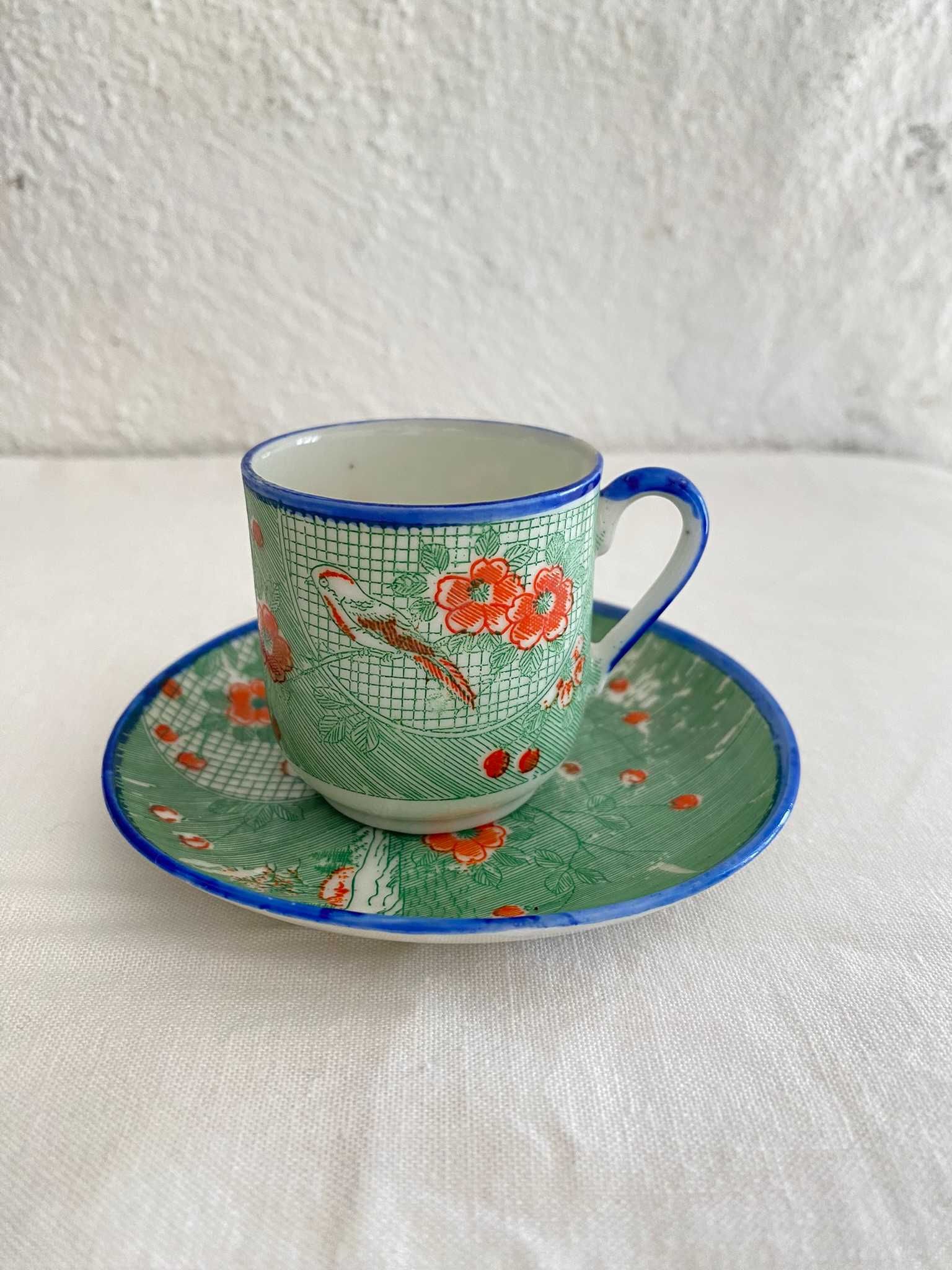 Conjunto chávena + pires de café muito antigo (Decorativo/coleção)