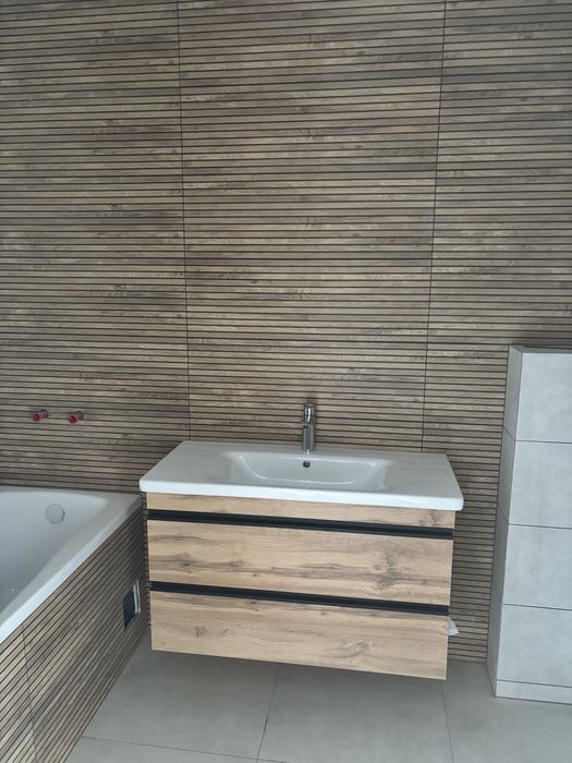 Сучасний квадродуплекс з ремонтом та централізованими комунікаціями