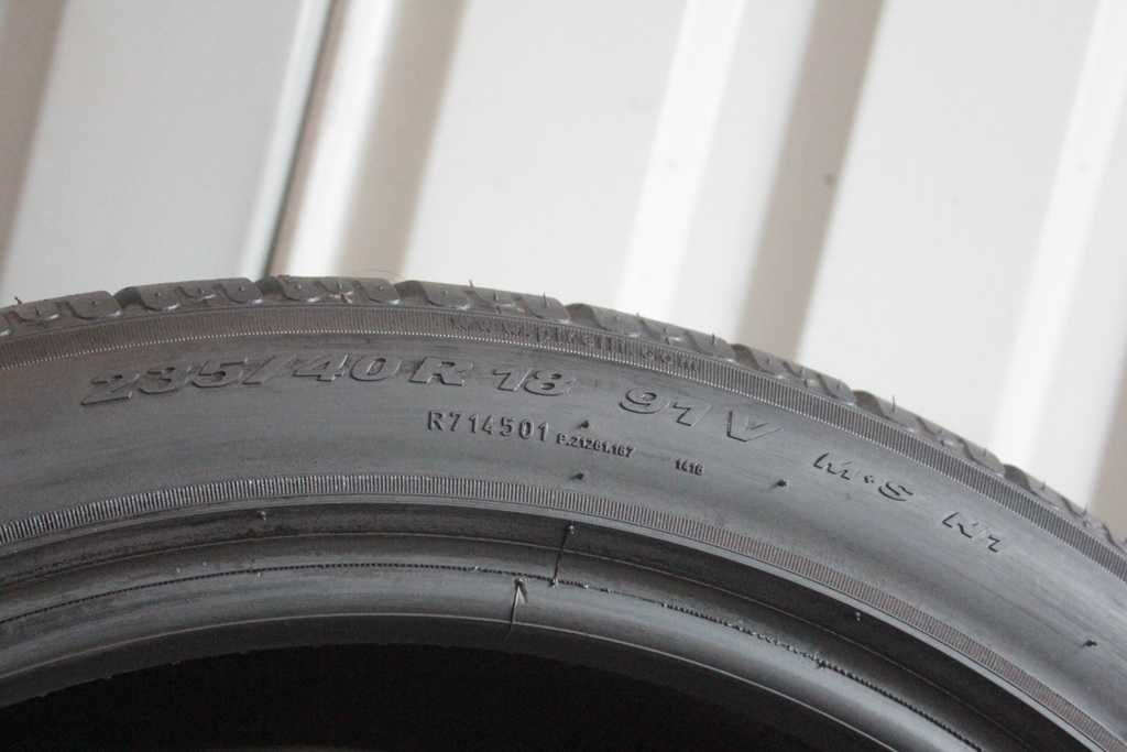 235/40/18 Pirelli Sottozero W240 235/40 R18 1x8mm