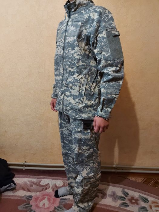 форма USA.   розмір LR