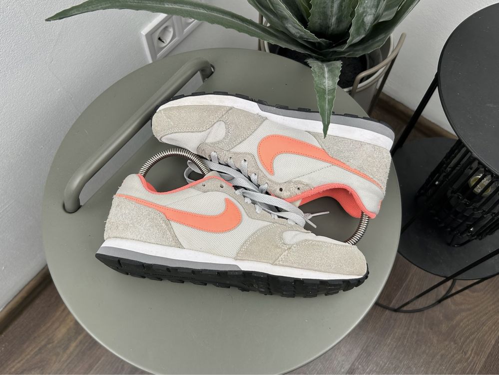 Оригінал! Кросівки Nike NMD Runner 38.5 розмір 248