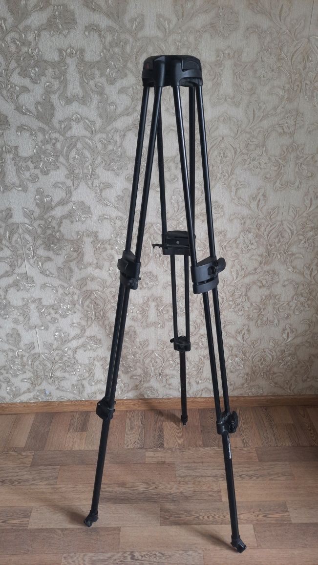 Штатив Manfrotto 525