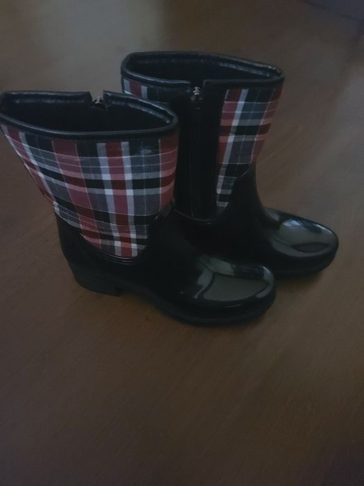 Чобітки гумові !