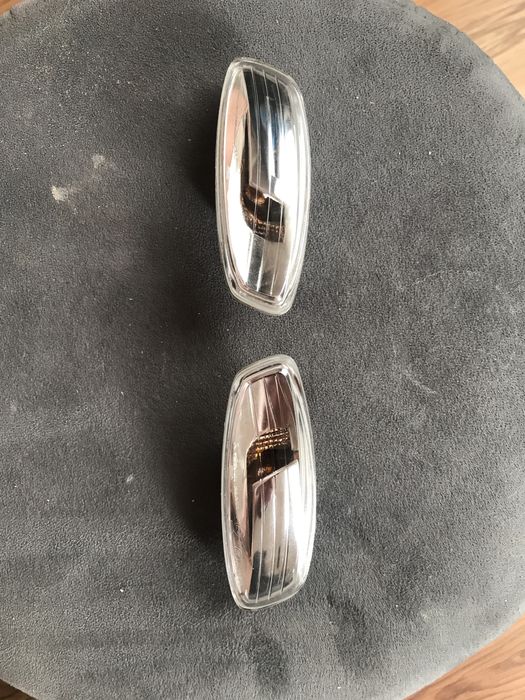 Поворотник  правий та лівий Citroen c4 c5 picasso peugeot оригінал