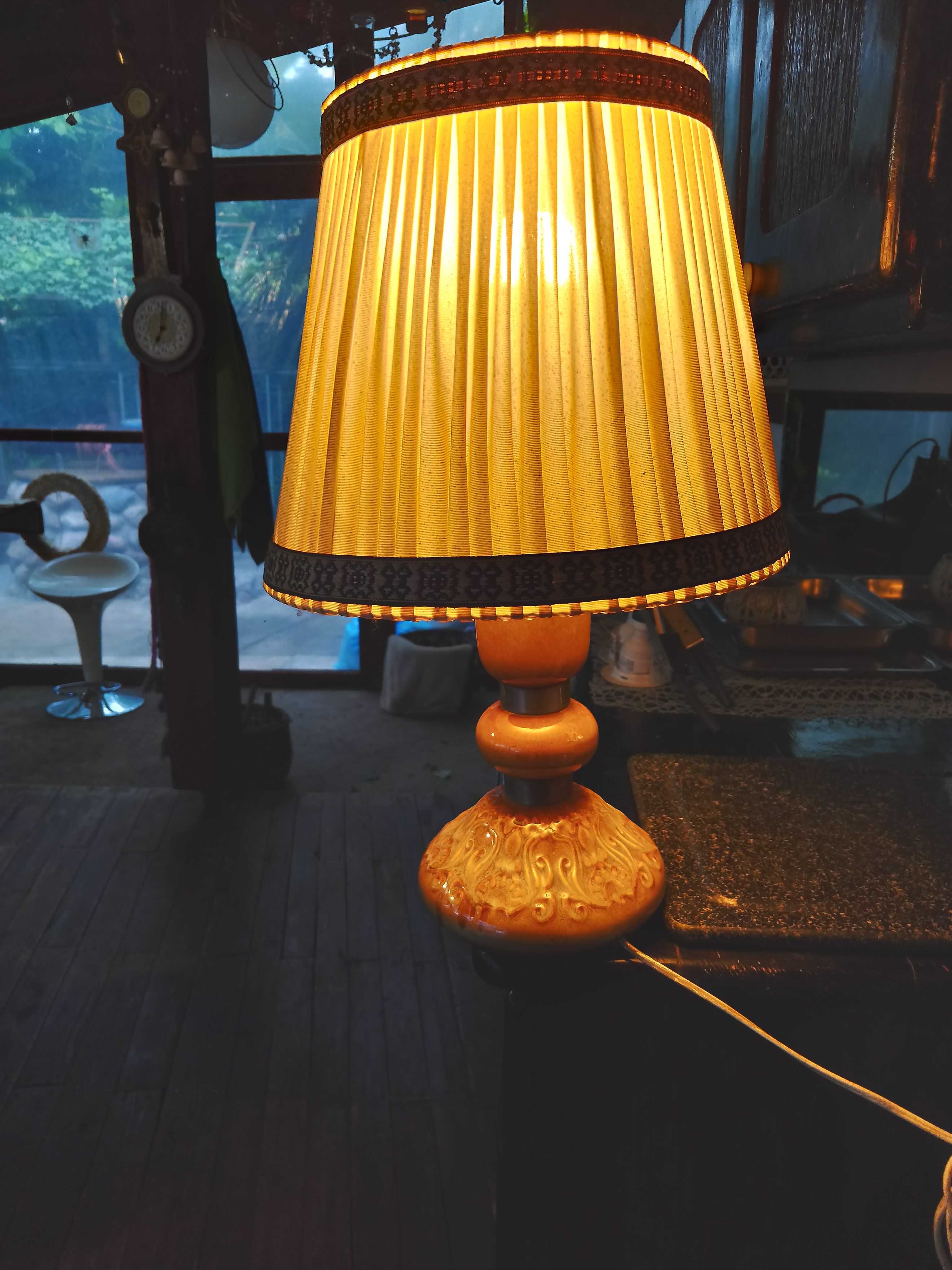 lampy stojące na biurko,ceramika