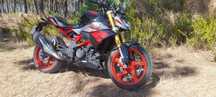 BMW G310 R Pequena queda