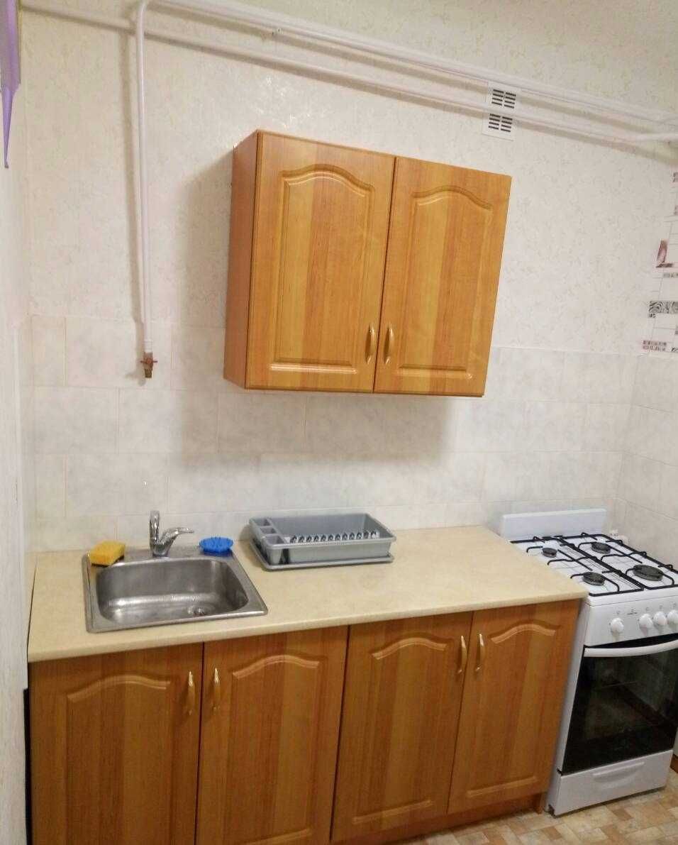 Продам 2к в кирпичном доме на пр. Гагарина (Науки) - Абхазская