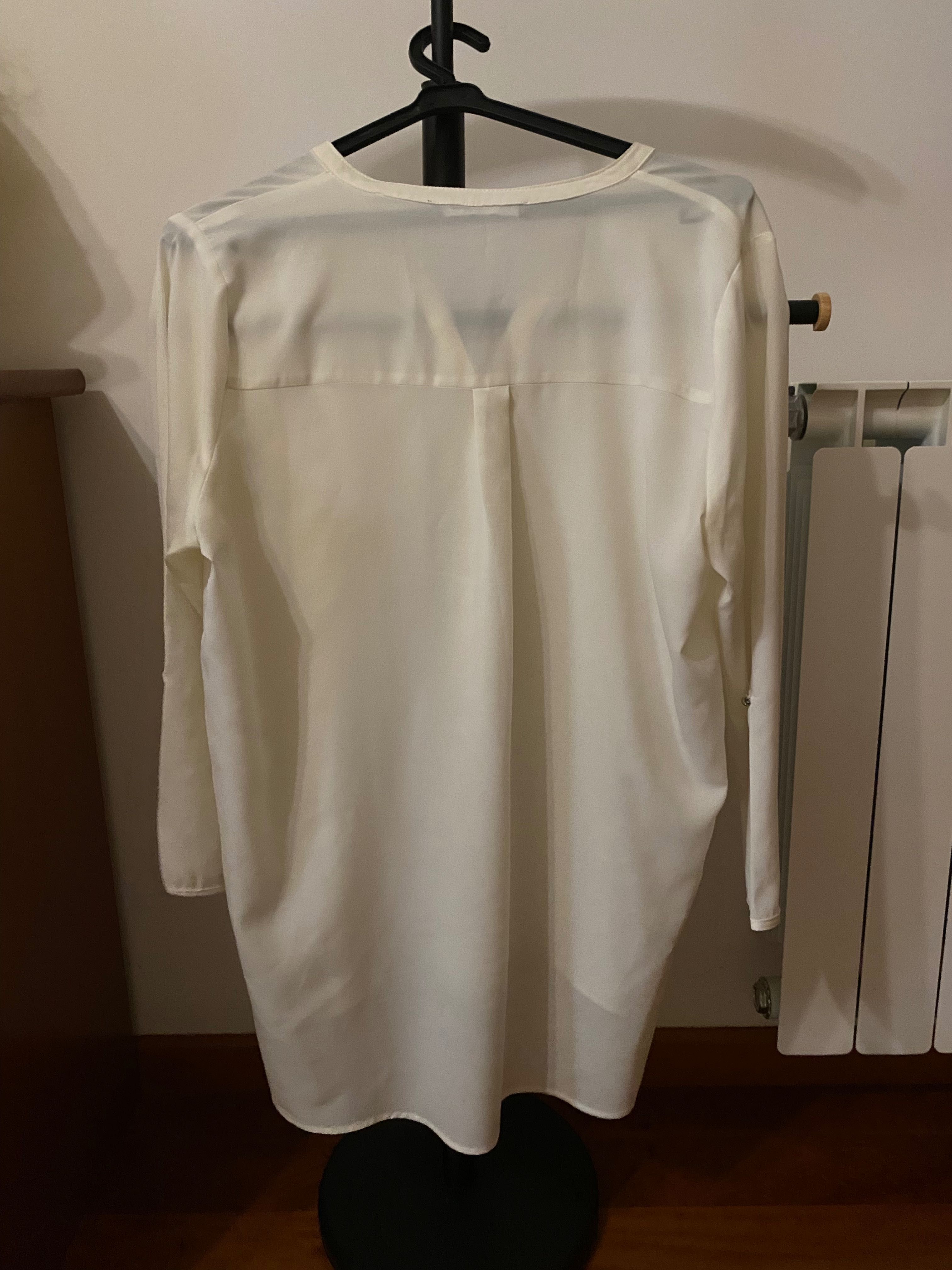 Blusas de diversos tamanhos