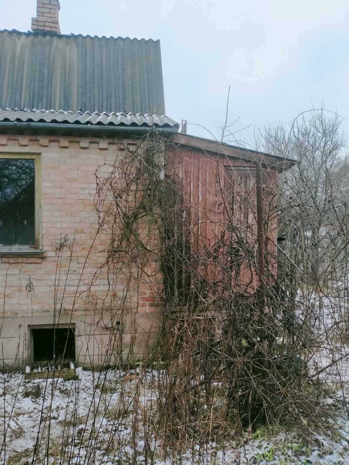 Дача  у  Соколовському масиві під постійне проживання .