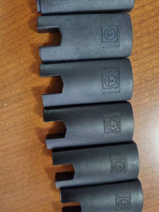 12 Acessórios/isolante para porta ou  janela