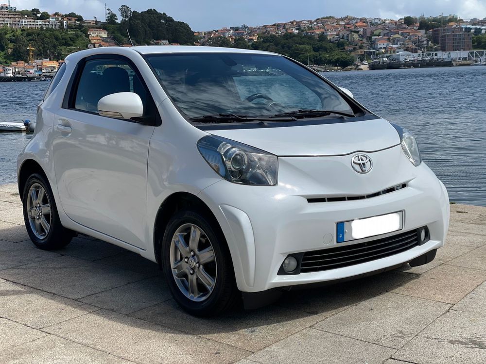 Toyota iQ 1.0 VVT-i