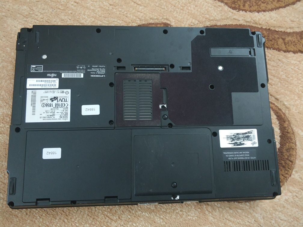 Ноутбук Fujitsu E780