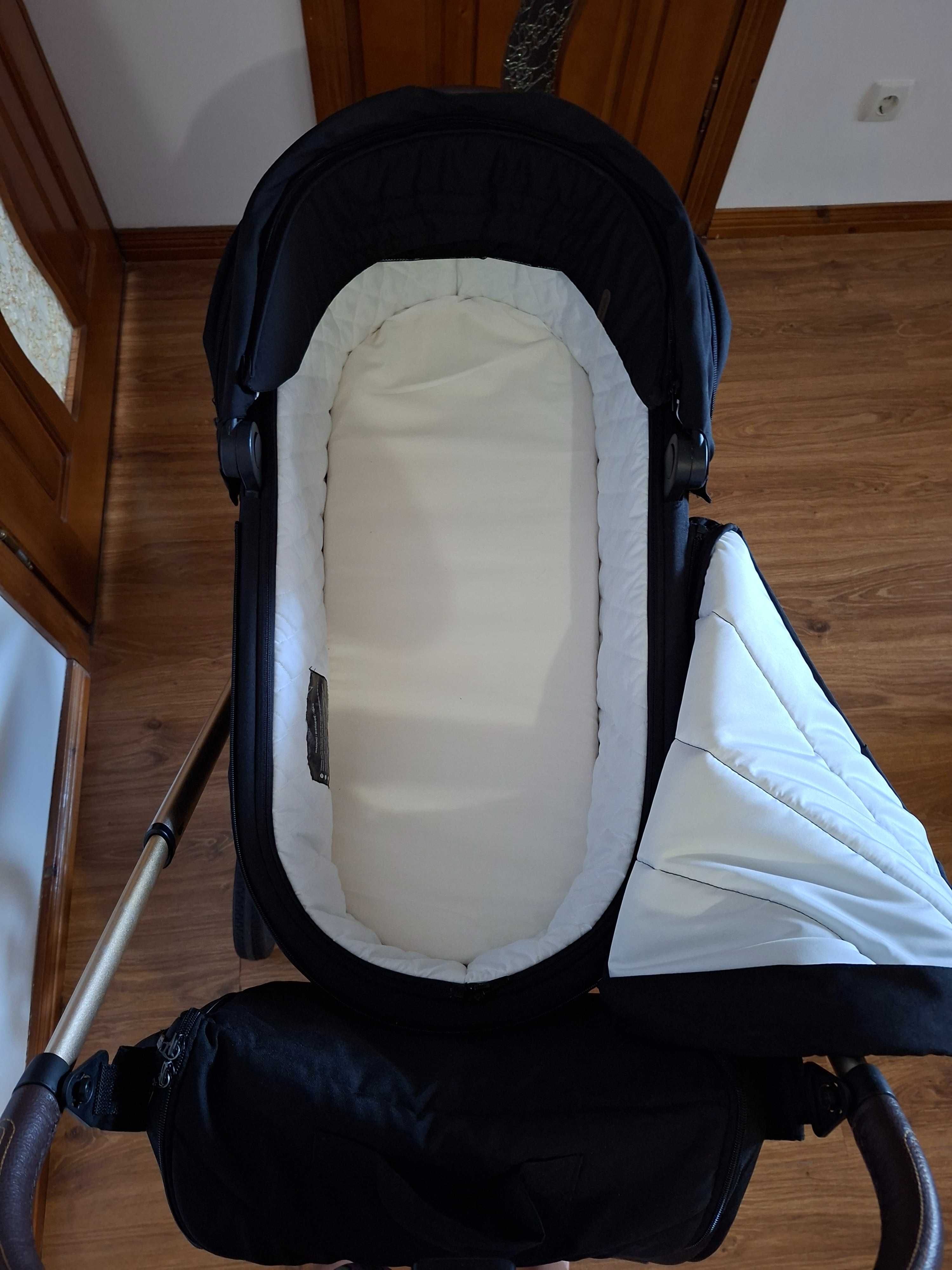 Дитяча каляска  Carrello Epica