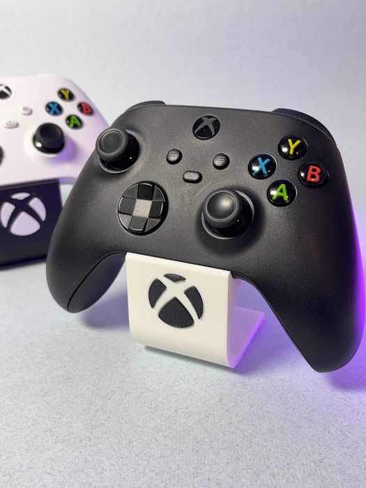 Стильна підставка для Xbox контролера
