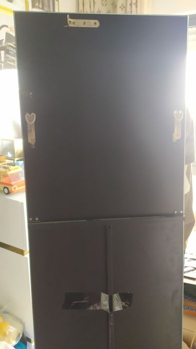 Espelho alto com suporte atrás para ficar de pé ou pendurar