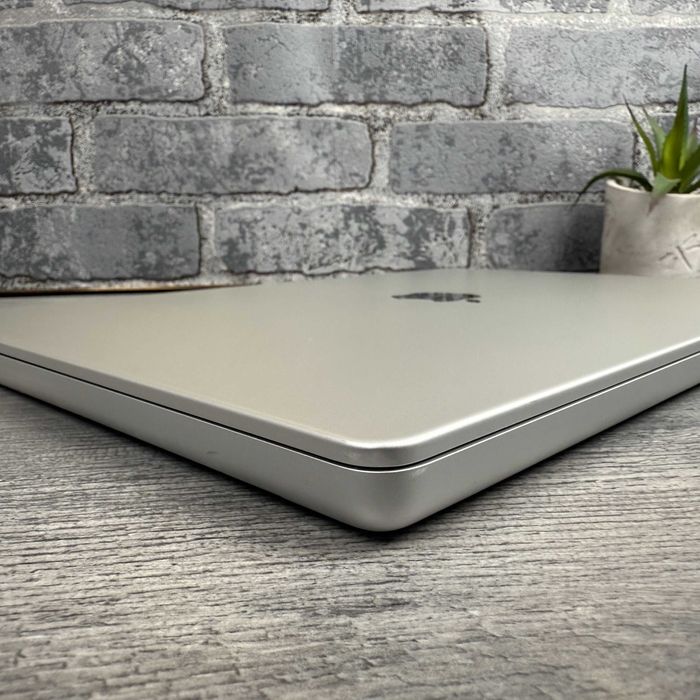 Apple MacBook Pro 16 2021 Silver (M1 Pro | 16Gb | 1Tb SSD | 16 GPU)