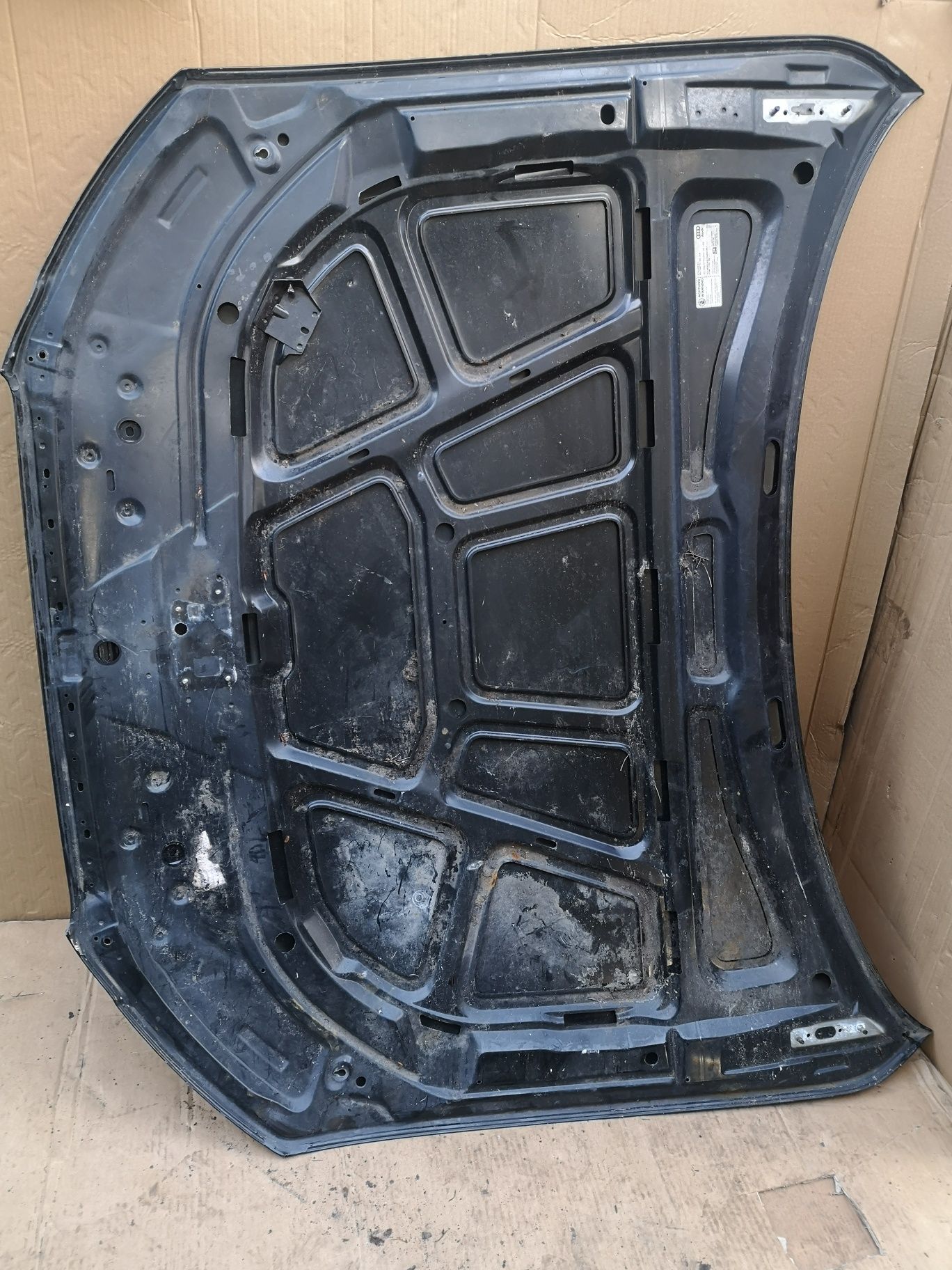Audi A4 B8 MASKA pokrywa silnika czarna przedlift 08->11