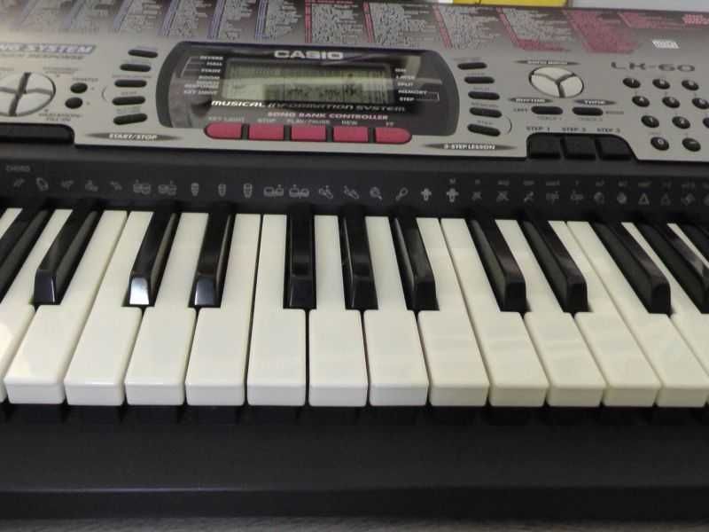 Keyboard CASIO LK-60 Podświetlana i Dynamiczna Klawiatura