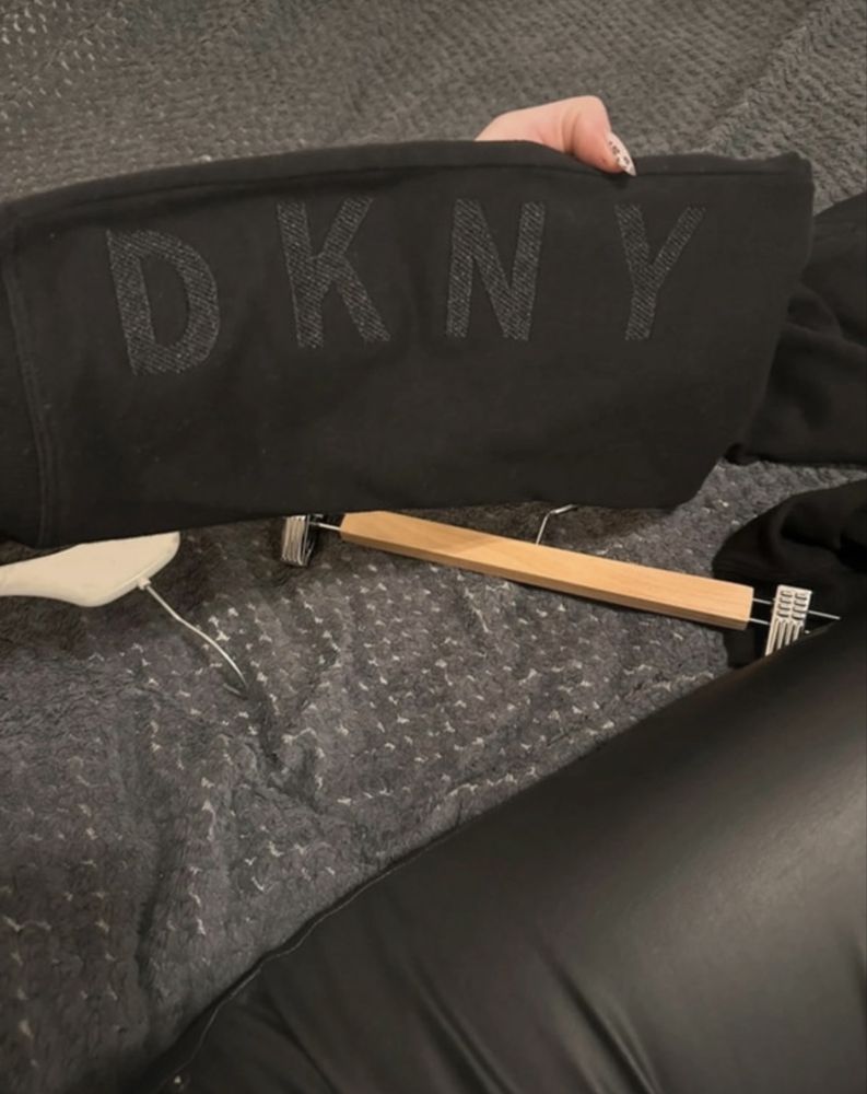 Spodnie dresowe DKNY