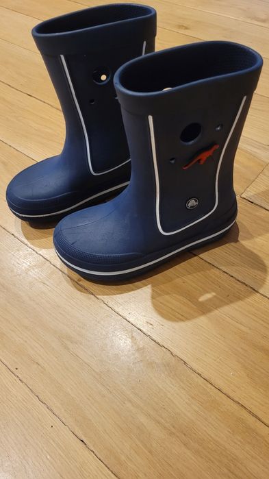 Piękne chłopięce kalosze Crocs 34-35 gratis przypinki