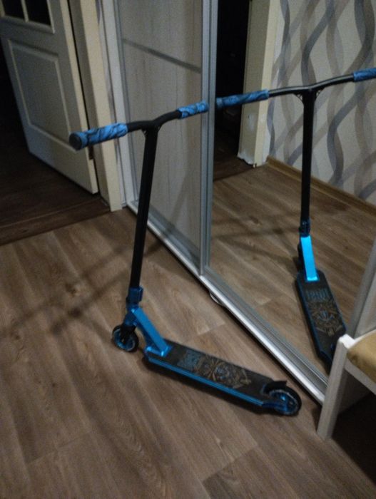 Трюковий самокат