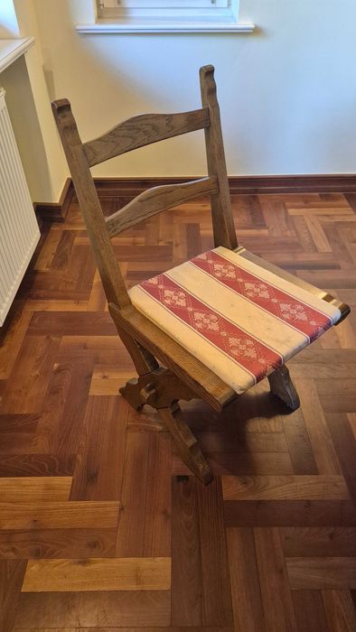 Stół rozkładany i krzesła z poduszkami zestaw dębowy