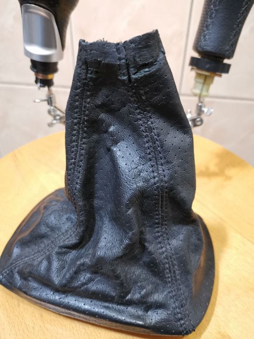 Продам чехол и ручку кпп на Skoda Шкода Тур.