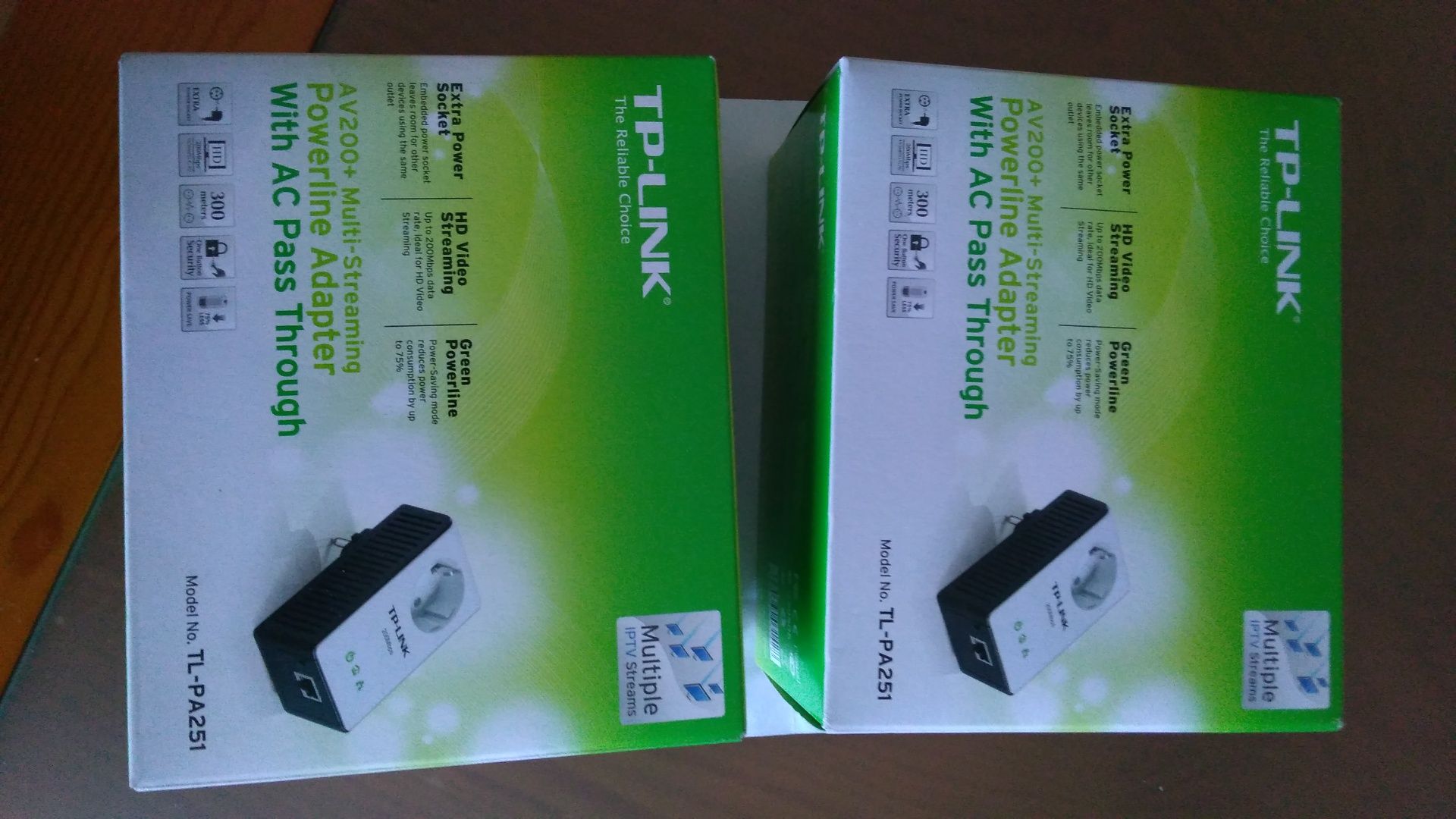 2 Internet expander TP Link em caixa