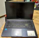 Laptop - Asus Vivobook 15.6"