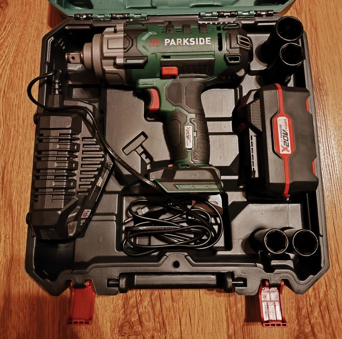Klucz udarowy Parkside 400nm ładowarka,akumulator i 4 nasadki