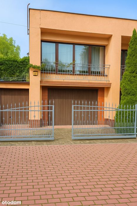 Zadbany dom dla rodziny 224m2, duży ogród 1180m2, altana, 2 garaże,