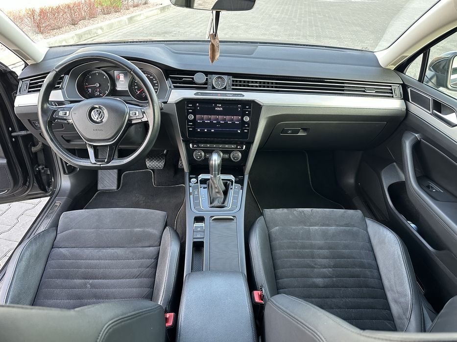 Volkswagen Passat 2019 B8 • 1.6TDI DSG 7 (120 к.с.) • Highline
