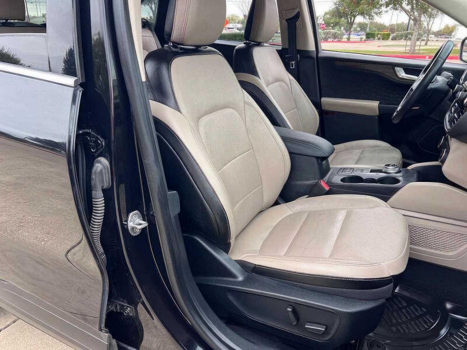 Ford Escape      2020