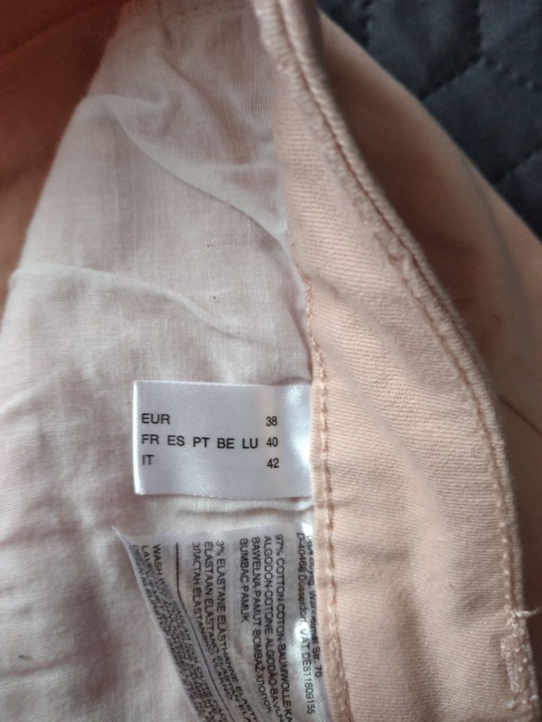 Pudrowe spodnie r 38